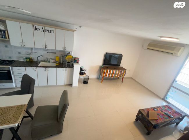 עליזה בגין 120