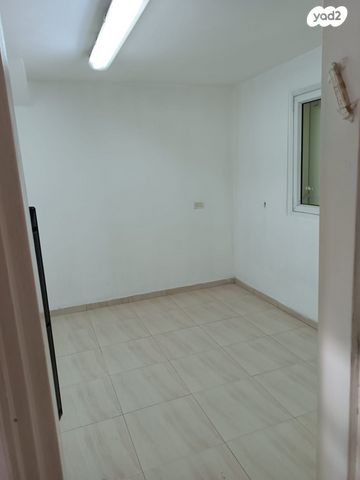 קיבוץ גלויות 1