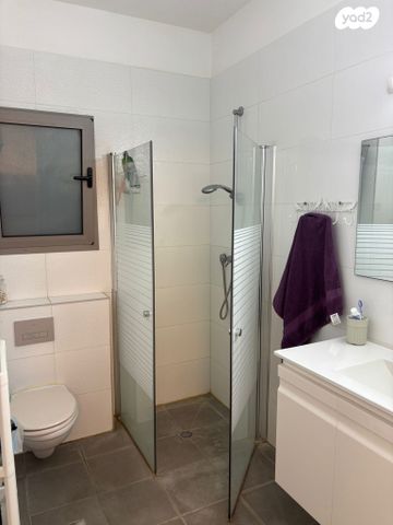 דירה, הרברט סמואל 7, רמב"ם, חדרה