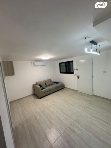 יחידת דיור, רבי יהודה הנשיא 19, אלעד, אלעד