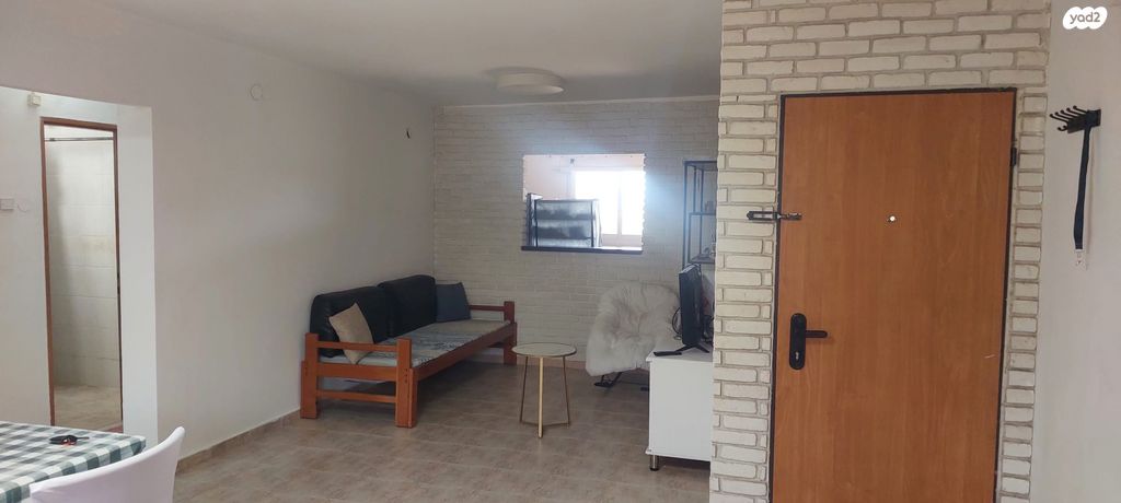 דירה, מנחם בגין 79, שאר העיר, חצור הגלילית