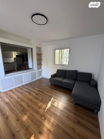 יצחק מוסאל 21