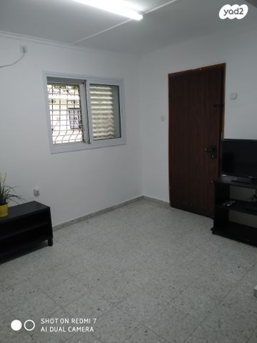 דירה, גבעת גאולה 18, גבעת גאולה, רמת גן