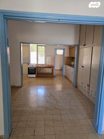 שדרת הראשונים 1