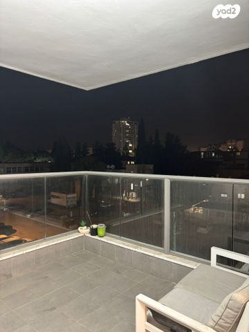 דירה, הרברט סמואל 7, רמב"ם, חדרה