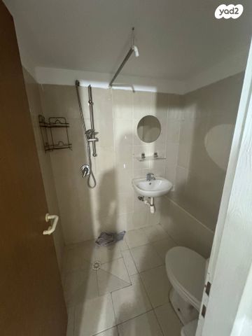 יחידת דיור, השופטים 8, נאות יהודית ונווה ארזים, חולון