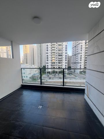 דירה, דרך ששת הימים 101, סלע, רחובות