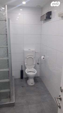 בעל שם טוב 8