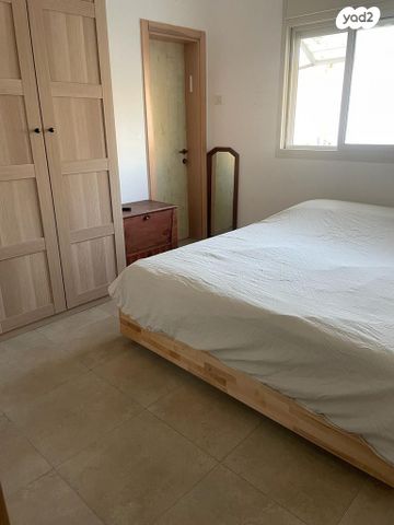 דירה, כיכר ז'בוטינסקי 1, קרית שמואל, טבריה