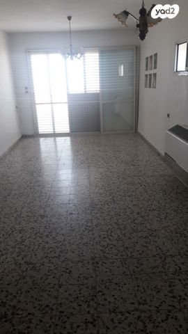 דירת גן, בעל שם טוב 8, הדר עליון, חיפה