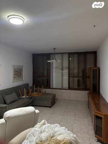 דרך מגדיאל 54