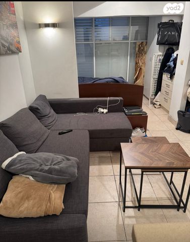 דירה, המלך ג'ורג' 64, הצפון הישן - דרום, תל אביב יפו