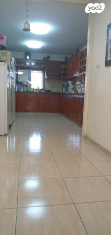 יוסף גדיש 23