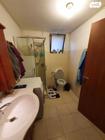 מרתף/ פרטר, גשמי ברכה 10, מתחם 11, הוד השרון