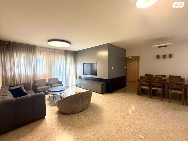 אורי צבי גרינברג 9