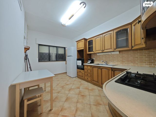 דירה, הפלמ"ח 1, מרכז העיר, סביניה, הוותיקה, קרית ביאליק