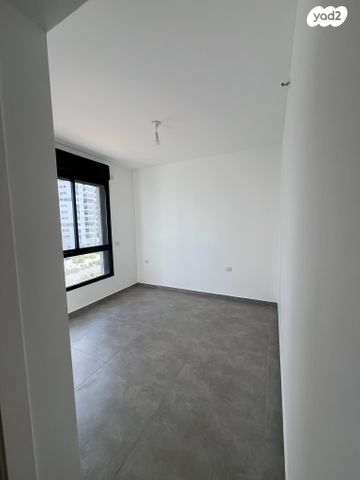 דירה, דרך ששת הימים 101, סלע, רחובות