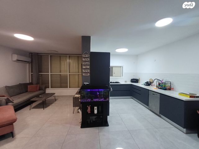 דירה, השומרים 4, ג' / מרכז מזרח העיר, רחובות