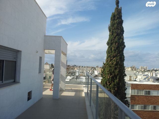 גג/ פנטהאוז, אז"ר 3, אגרובנק, חולון