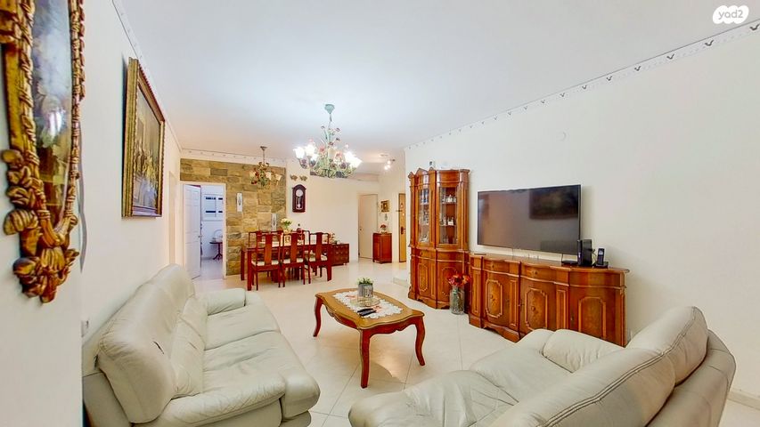 דירה, סמטת בצלאל 11, רמב"ם, ראשון לציון