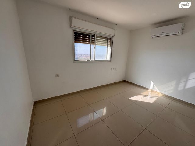 דו משפחתי, זית 48, צופים, צופים