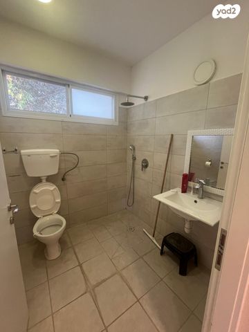 בית פרטי/ קוטג', האלה 3, גבעת ברנר, גבעת ברנר