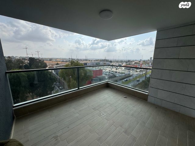 דירה, חצוצרה 4, המוזיקה, שדרות