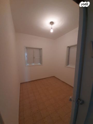 דירה, הגר"א 34, נאות רחל, חולון