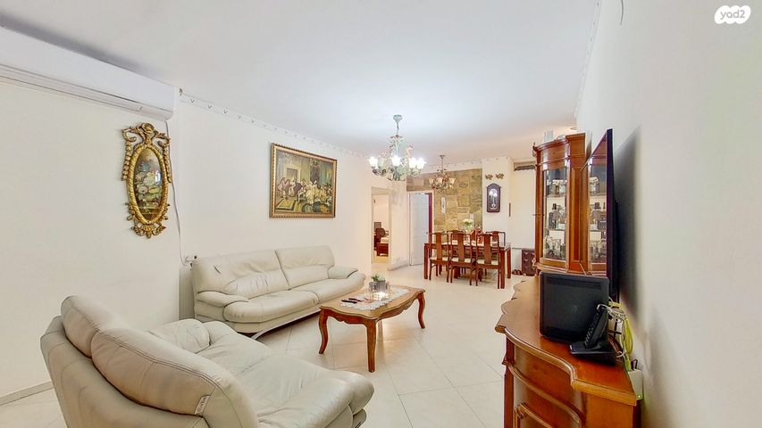 דירה, סמטת בצלאל 11, רמב"ם, ראשון לציון