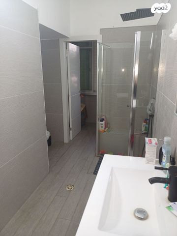 דירה, השומרים 4, ג' / מרכז מזרח העיר, רחובות