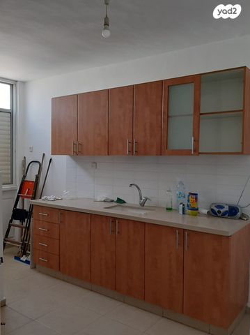 דירה, הגר"א 34, נאות רחל, חולון