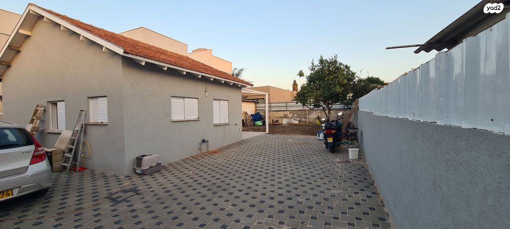 חיים ארלוזורוב 12