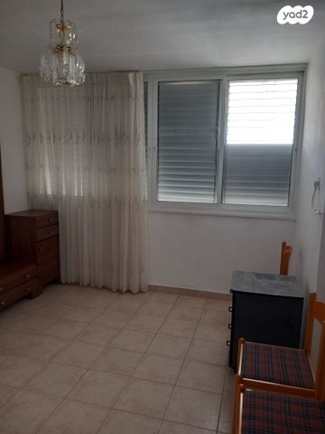 דירה, וייצמן 45, כהן, טירת כרמל