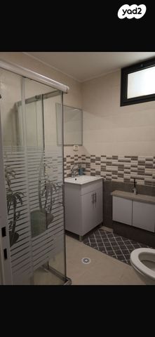 דירה, הפרחים 1, בית השיטה, בית השיטה