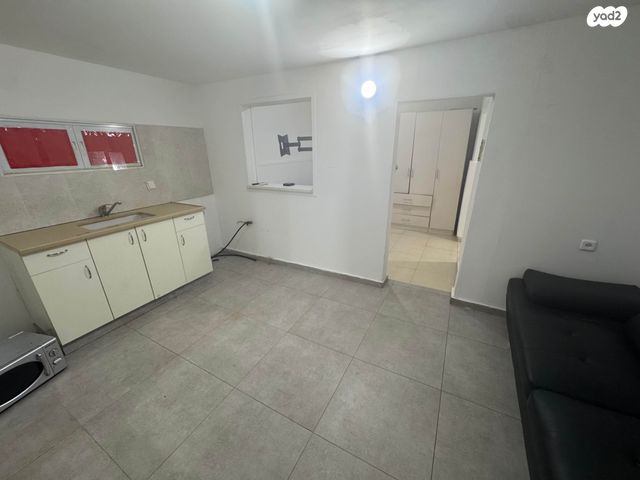 יחידת דיור, השופטים 8, נאות יהודית ונווה ארזים, חולון