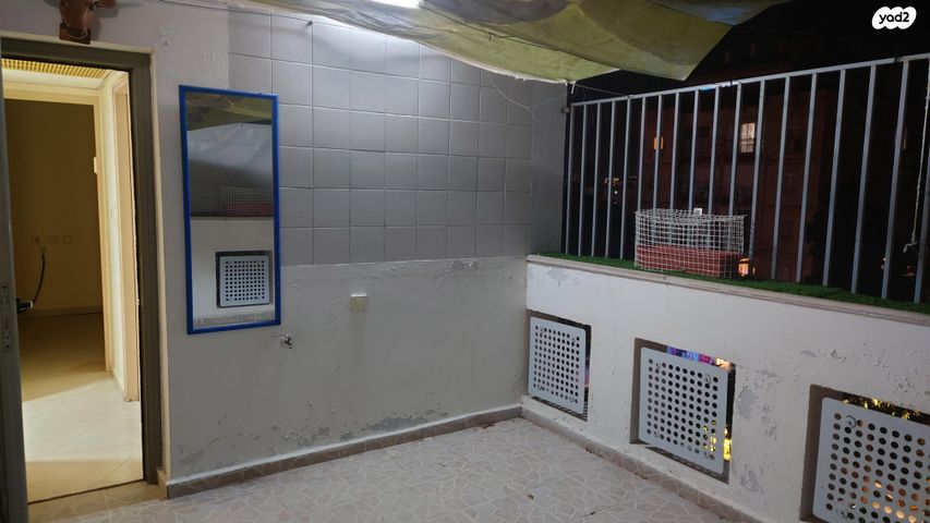 דירה, עזרא 6, שעריים, רחובות