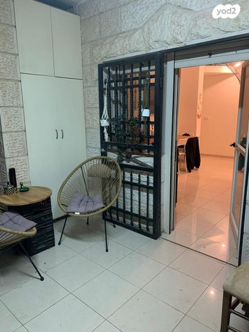 דירת גן, רקפת 1, גבע בנימין, אדם - גבע בנימין