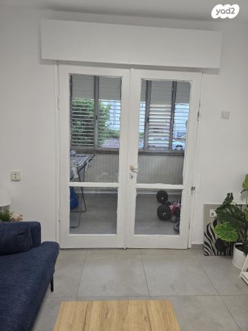 דירה, ראש פינה 21, נווה רם, שיכון מזרחי, רמת גן