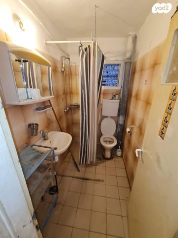 דירה, שדרות שלמה המלך 55, ממשלתית, לוד