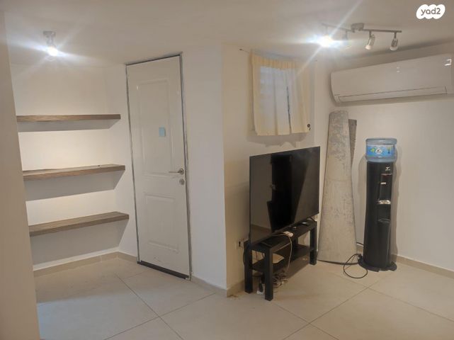 יחידת דיור, שדרות בן גוריון 34, גבעת עדן, זכרון יעקב