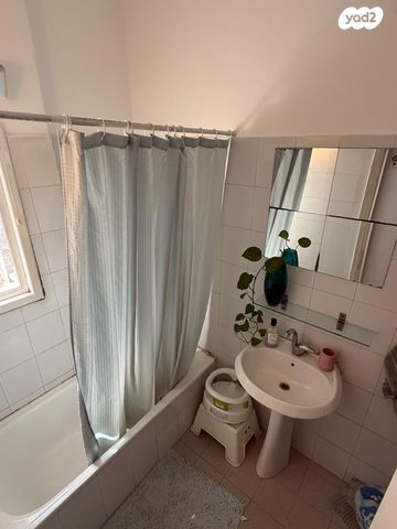 דירה, אלימלך 5, שכונת בן גוריון, מרכז העיר ג', רמת גן