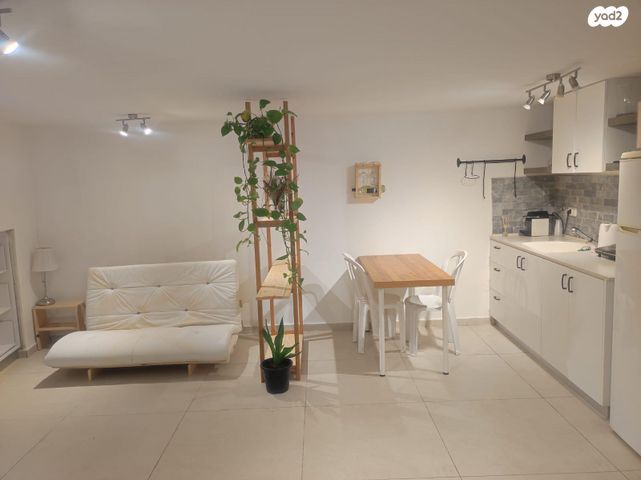 יחידת דיור, שדרות בן גוריון 34, גבעת עדן, זכרון יעקב