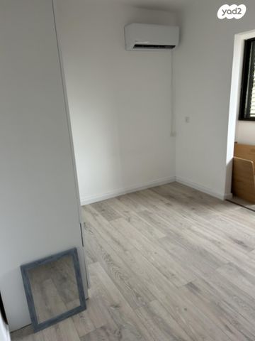 דירה, בודנהיימר 14, קרית שפרינצק, חיפה