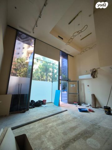 דרך זאב ז'בוטינסקי 33