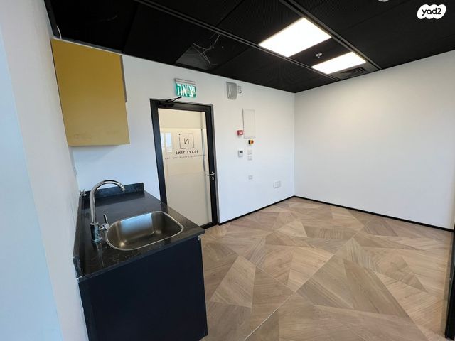 משרדים, נח מוזס 2, מב"ת מערב, אזור תעשייה חדש, ראשון לציון