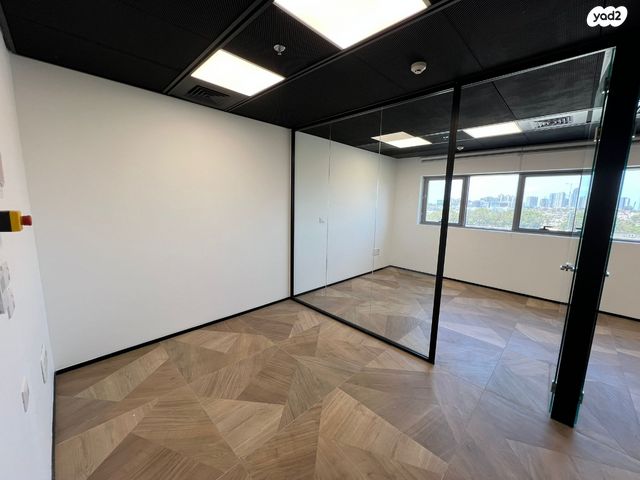 משרדים, נח מוזס 2, מב"ת מערב, אזור תעשייה חדש, ראשון לציון