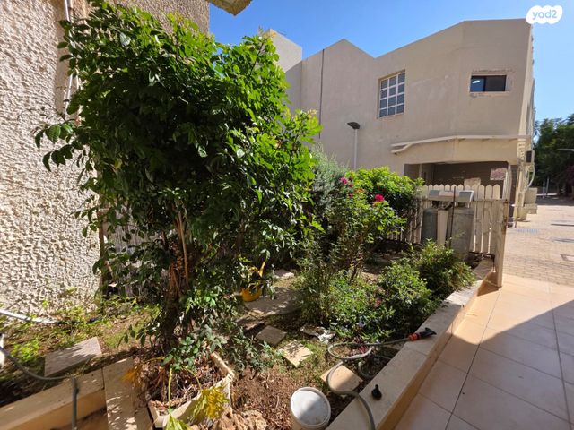 בית פרטי/ קוטג', שדרות השופטים, הקוממיות, קרית גת