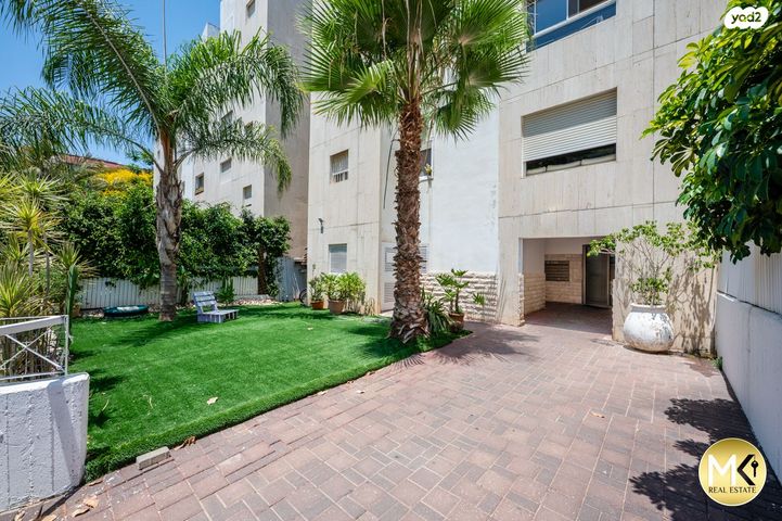 דופלקס, עסיס, פרדס חנה כרכור