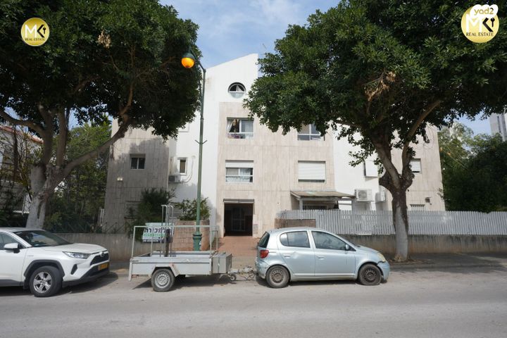 דירה, הקטיף, נווה פרדסים, פרדס חנה כרכור