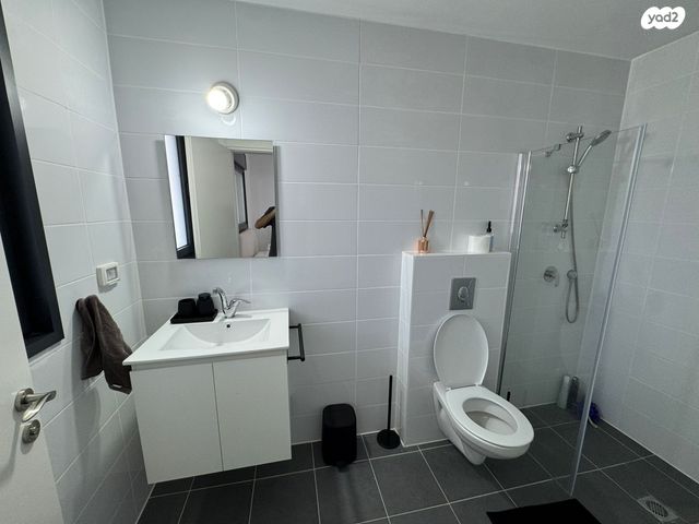 דירה, ישראל זנגוויל, צפון מזרח מרכז העיר, נתניה